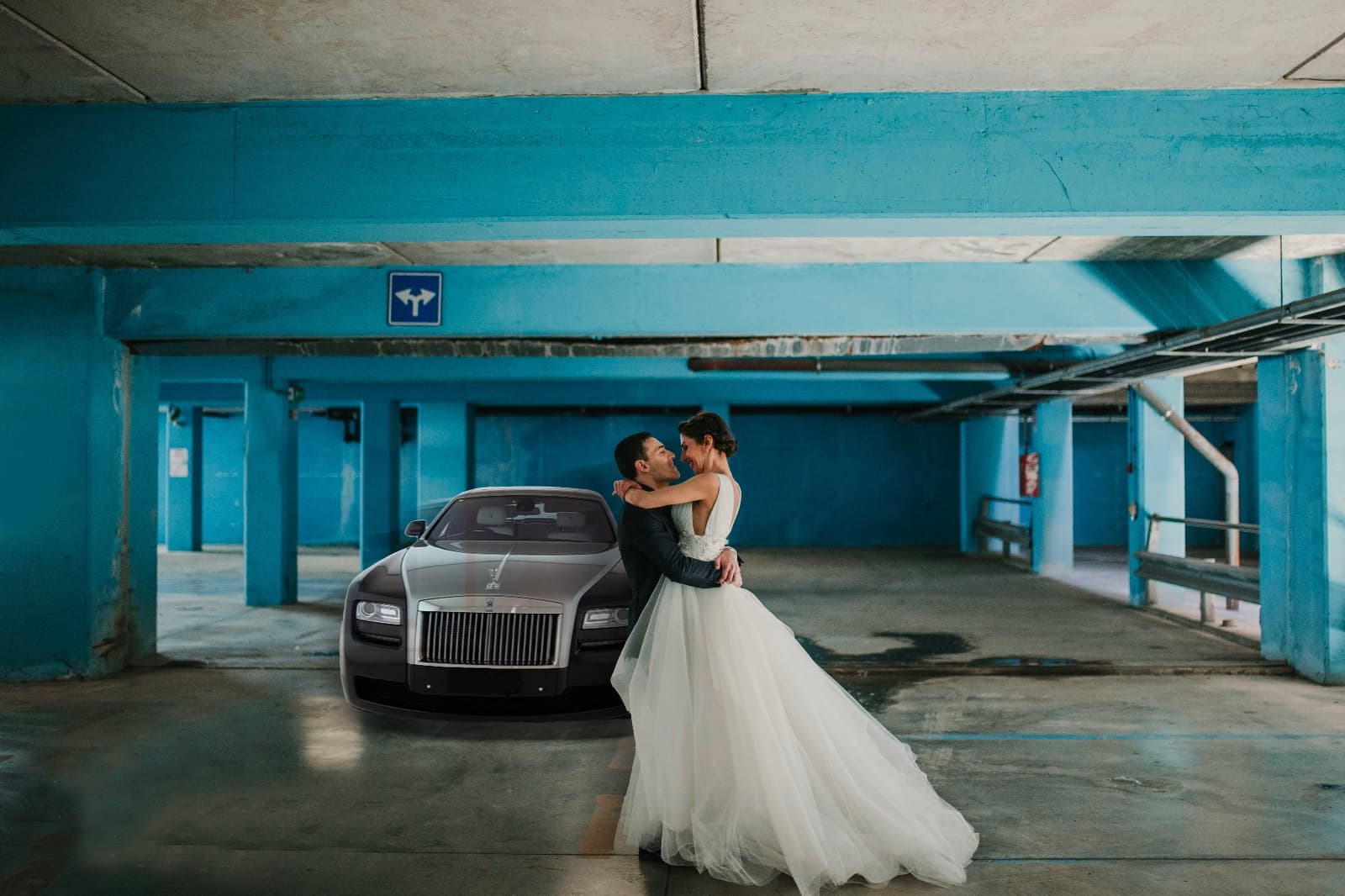 Rolls-Royce Luxury Car